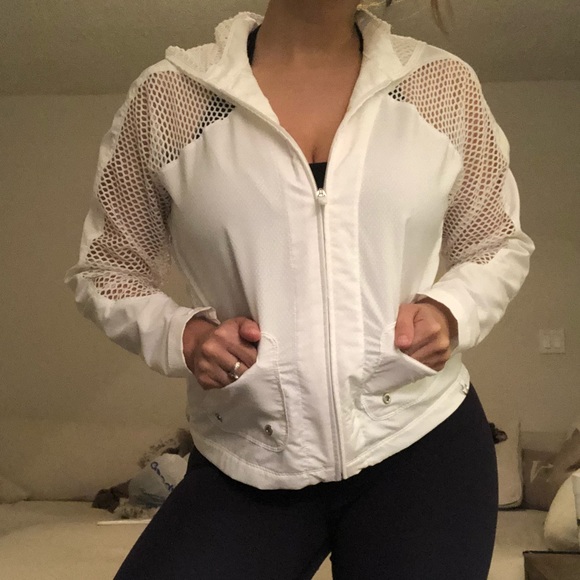 nike sphere dry jacket